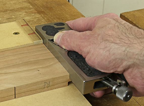 tenon shoulder trimming