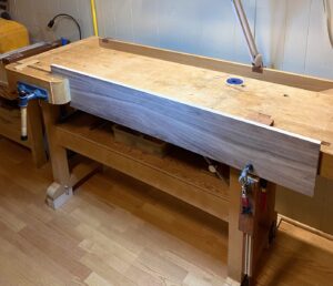 Holding wood by the edge of the bench top, part 4